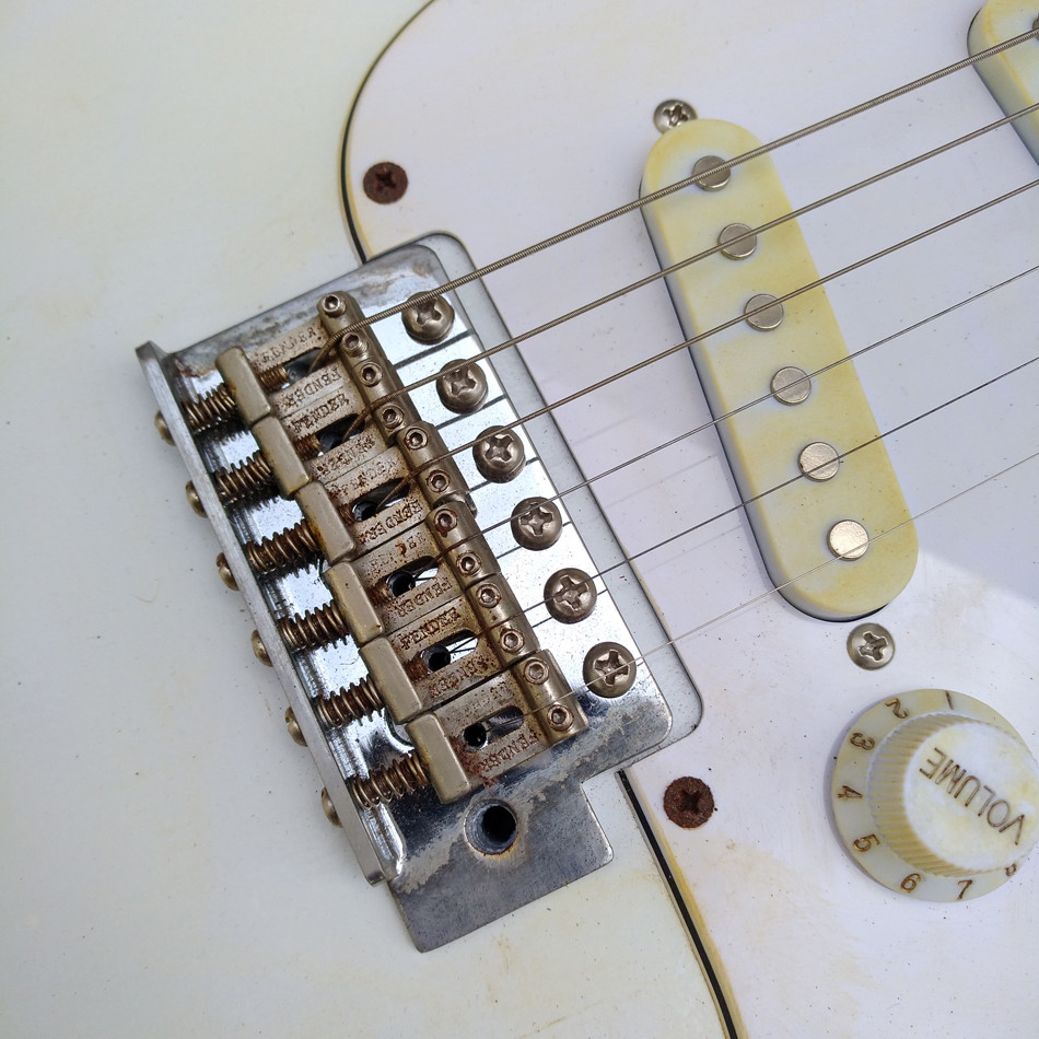 New style high quality relic remains ST electric guitar, handmade ST aged relic electric guitar