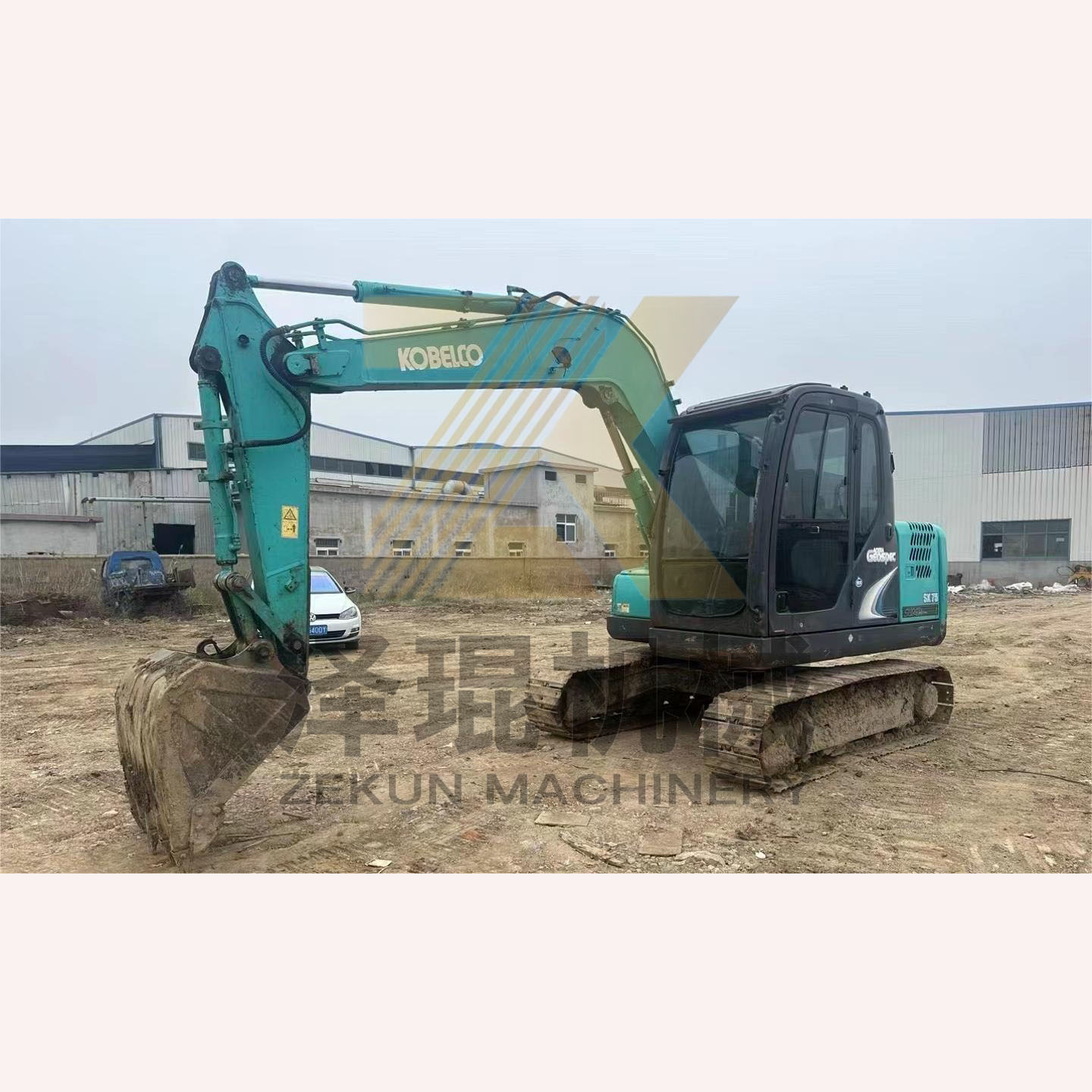0.4m3 Bucket Capacity 2017 Used Kobelco 907 E307D Sk75 Sk75-11 Excavator in Shanghai