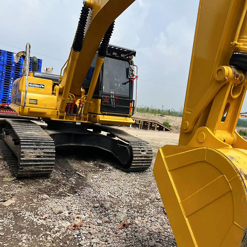 21Ton Used Crawler Heavy Excavator Komatsu PC210-8 Earth-Moving Machinery Digger