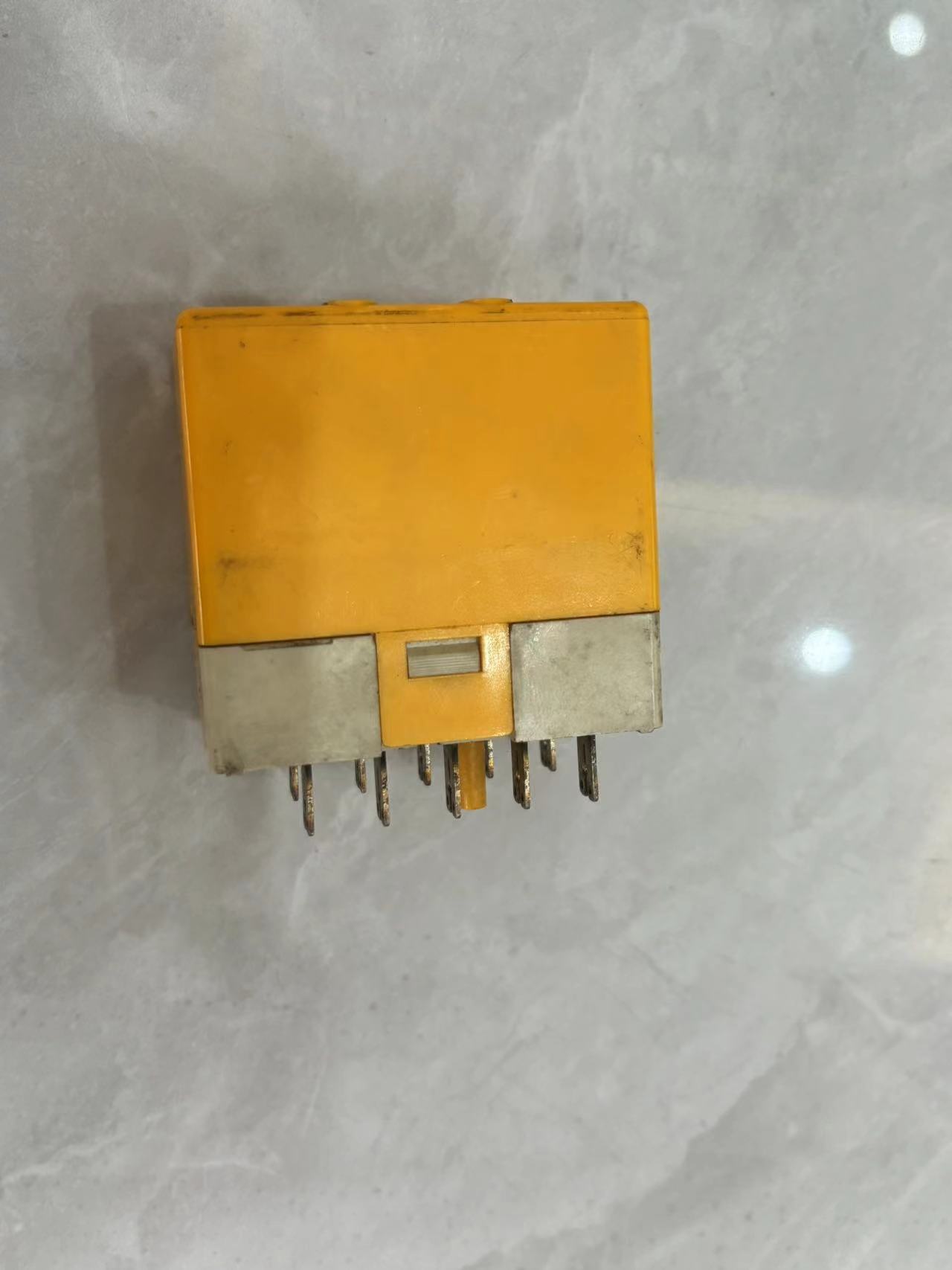 Second Hand Original Polar Paper Cutting Machine Accessories for Advertising Company