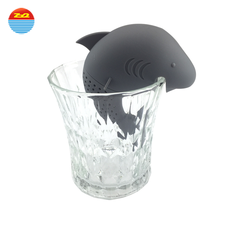Wholesale Funny Surfing Shark Silicone Tea Infuser