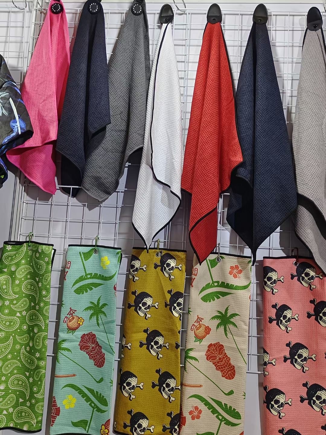 Sport Gym Magnetic Microfiber Golf Towel Pattern Fabric Custom Thick Waffle Weave Magnet Golf Towel Golf Club Cleaner