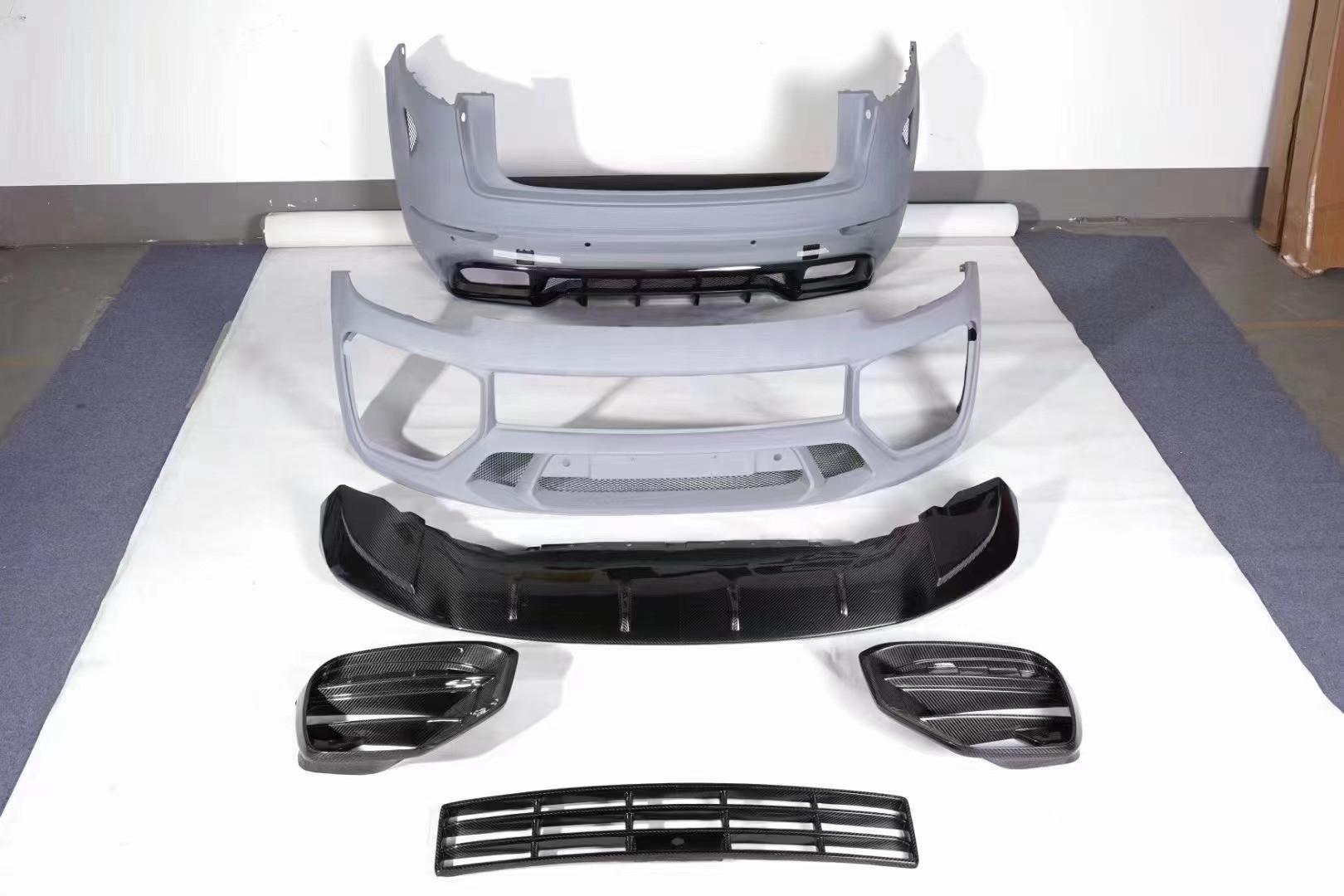 Cayenne Porsche Body Kit Dry Carbon Fiber MTR Style Front Lip Diffuser